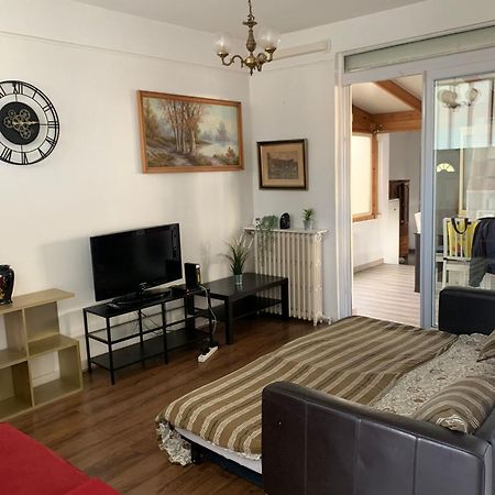 Grand Appartement Avec Terrasse & Jardin A 5 Minutes De Paris Кашан Экстерьер фото